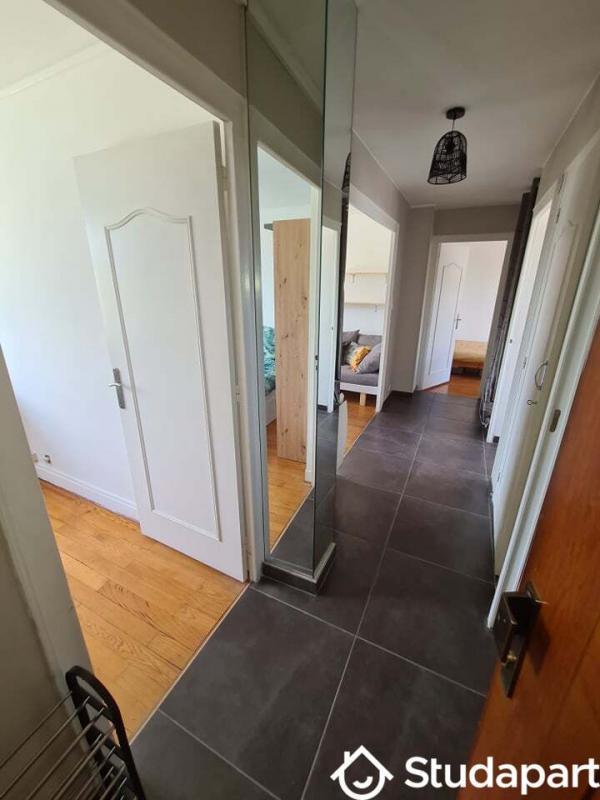 Chambre - 12 m² - 1 pièce