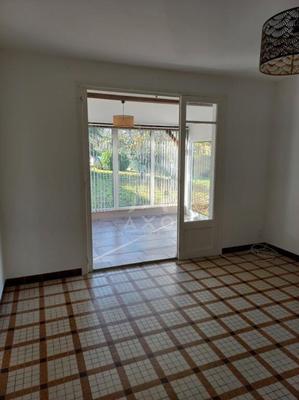 Maison - 80 m² - 5 pièces