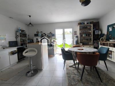 Maison - 84 m² - 4 pièces