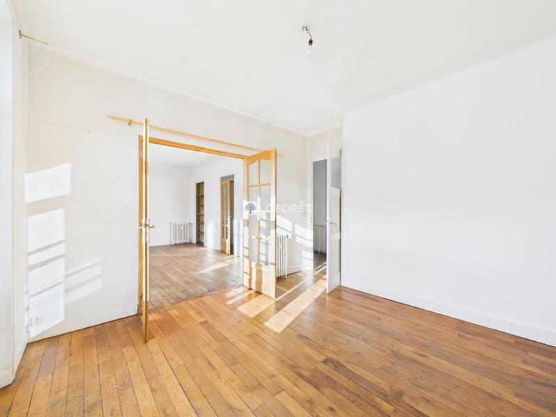 Appartement - 75 m² - 75 pièces