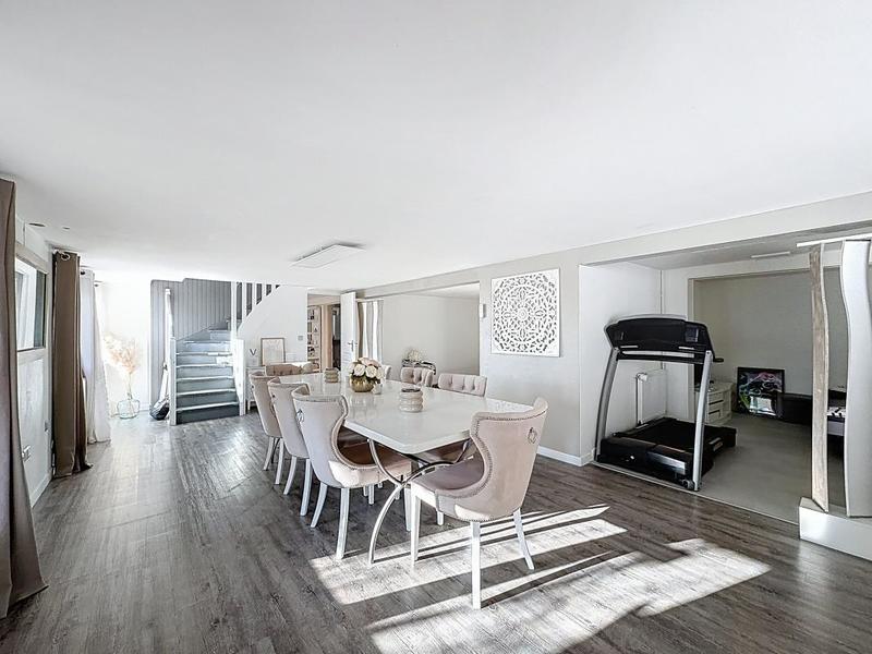 Pavillon - 176 m² - 5 pièces