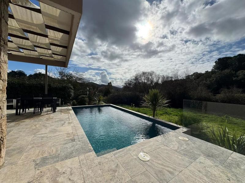 Maison - 135 m² - 4 pièces