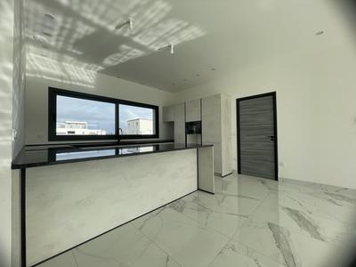 Maison - 111 m² - 4 pièces