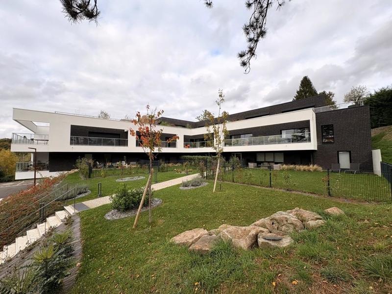 Appartement ancien - 114 m² - 4 pièces