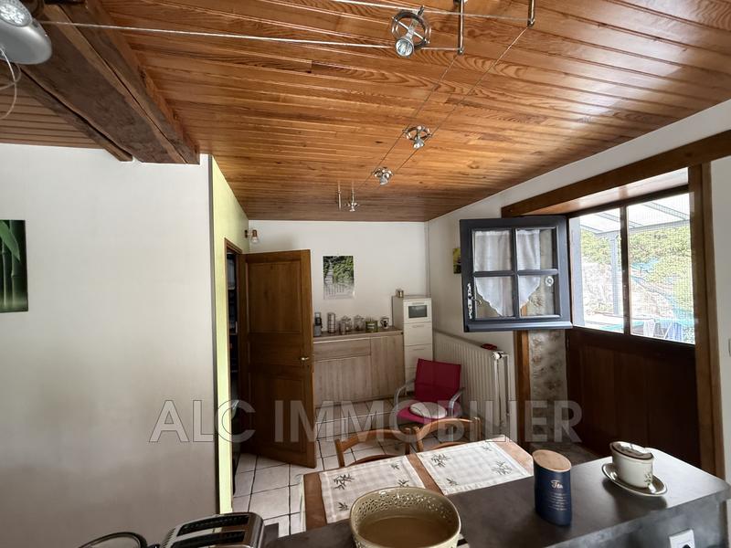 Maison - 143 m² - 4 pièces