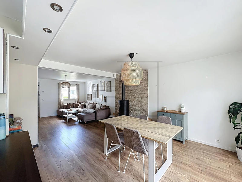 Maison - 103 m² - 5 pièces