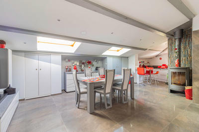 Maison - 200 m² - 4 pièces