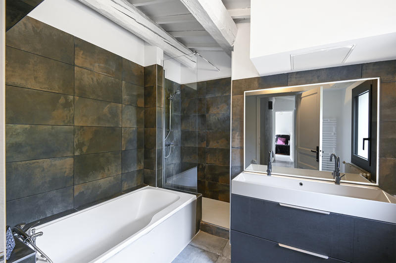 Villa - 196 m² - 7 pièces