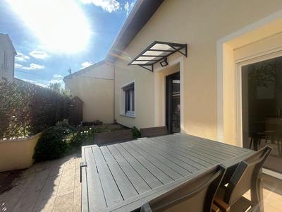 Maison - 87 m² - 4 pièces