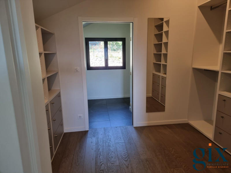 Maison - 184 m² - 6 pièces