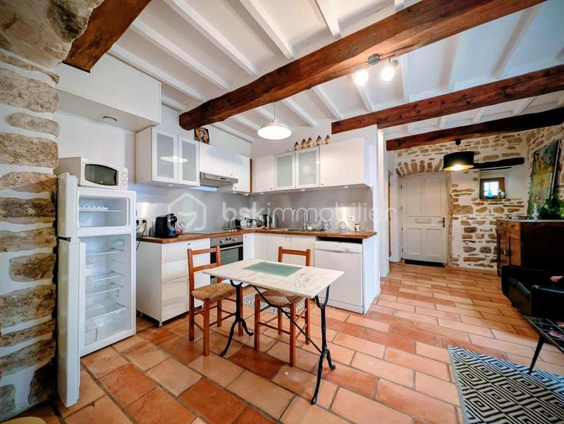 Maison en pierre - 114 m² - 4 pièces