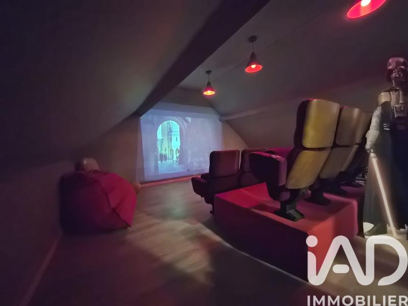 Maison - 320 m² - 8 pièces