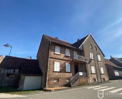 Maison - 210 m² - 9 pièces