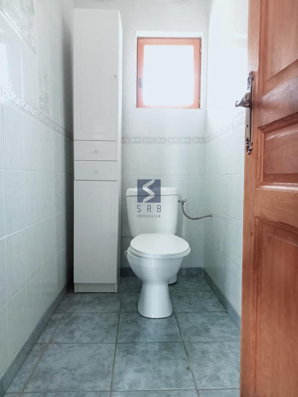 Maison - 160 m² - 8 pièces