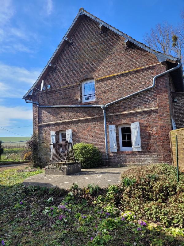 Maison - 270 m² - 10 pièces