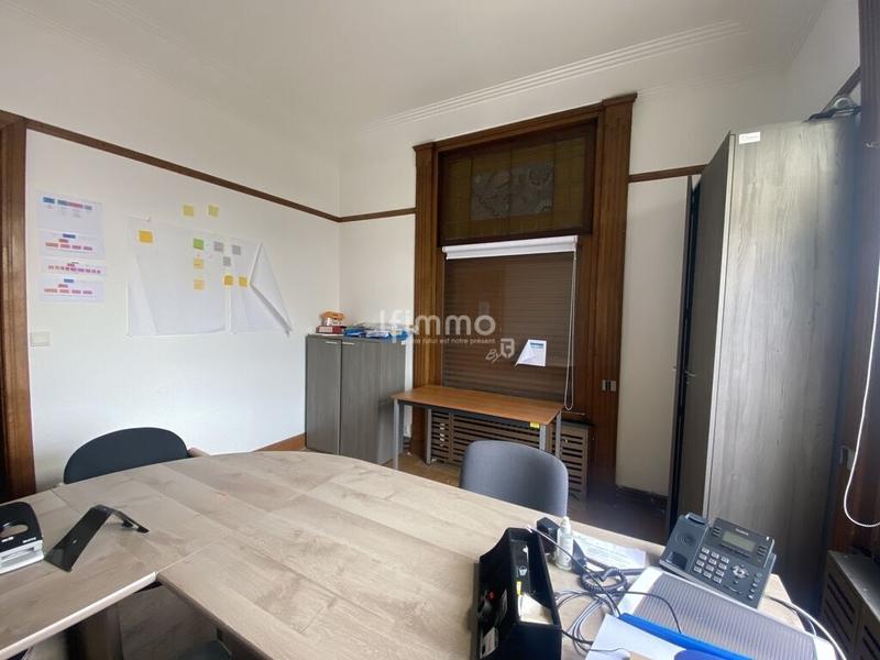 Maison - 239 m² - 12 pièces