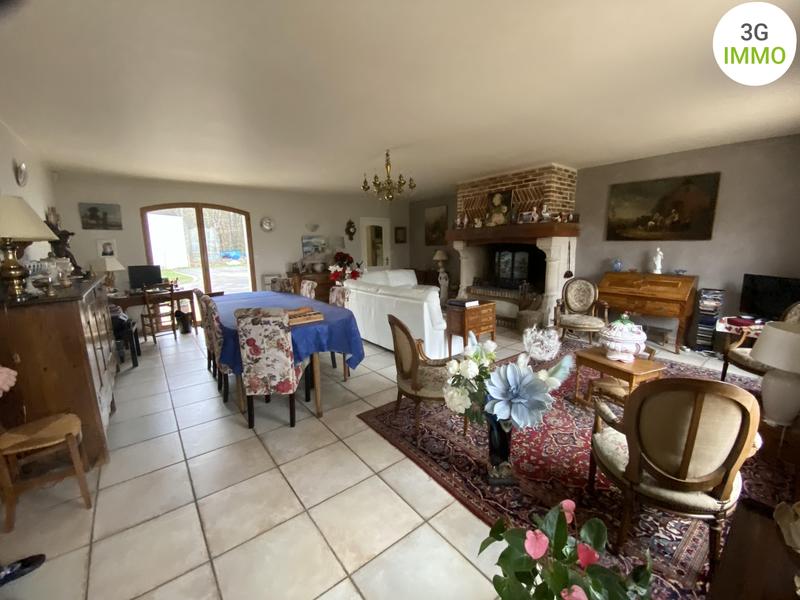 Maison - 180 m² - 7 pièces