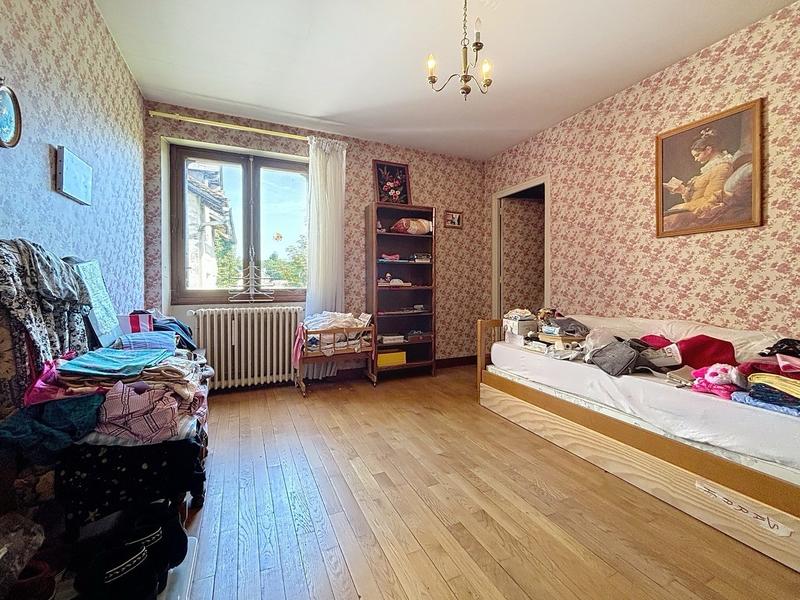 Maison - 210 m² - 8 pièces