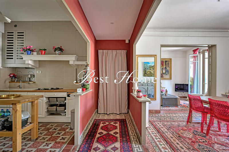 Appartement - 100 m² - 4 pièces