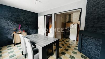 Maison - 98 m² - 4 pièces