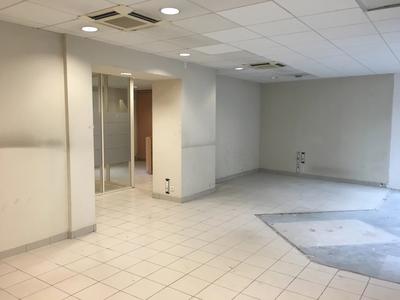 Local commercial - 121 m²