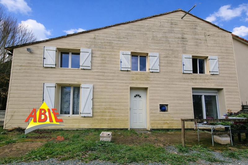 Maison - 104 m² - 5 pièces