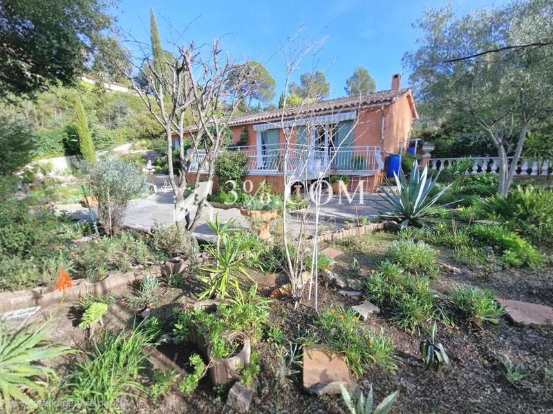 Maison - 103 m² - 5 pièces