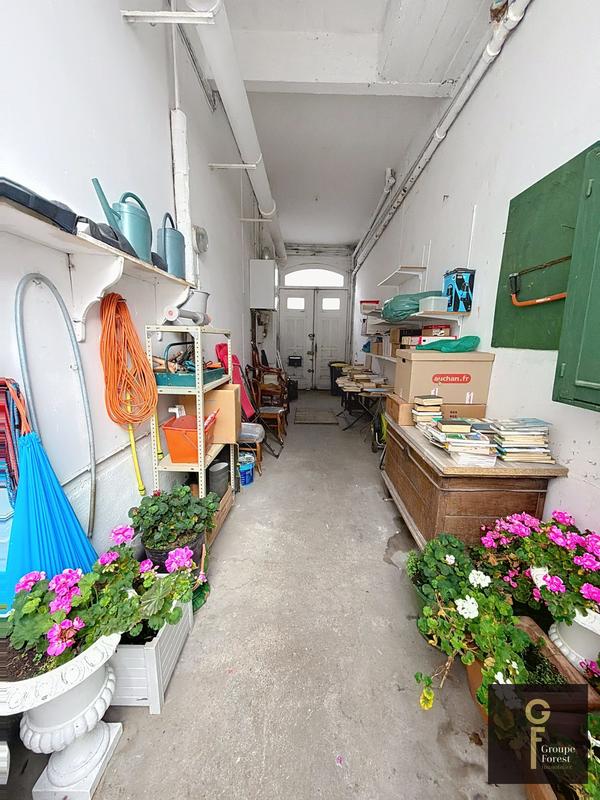 Maison - 306 m² - 10 pièces