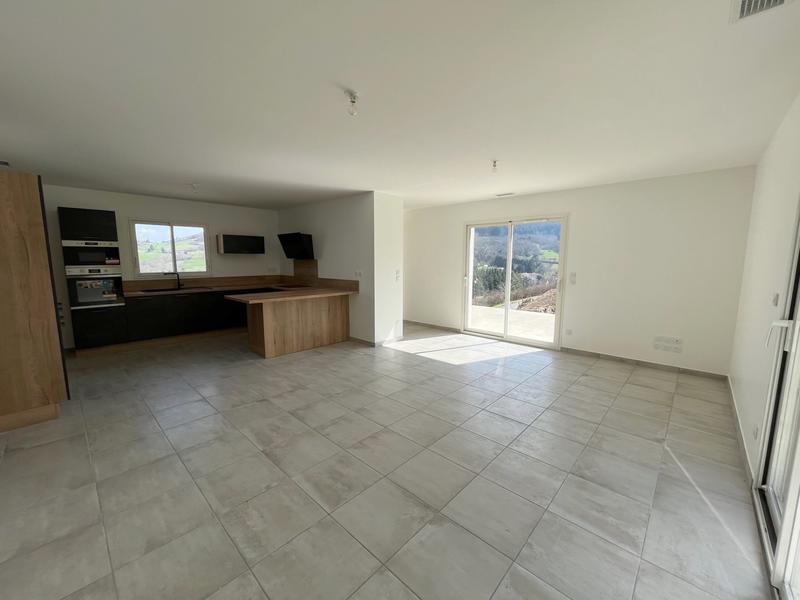 Maison - 90 m² - 6 pièces