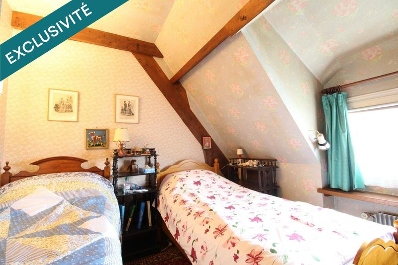 Maison - 208 m² - 9 pièces