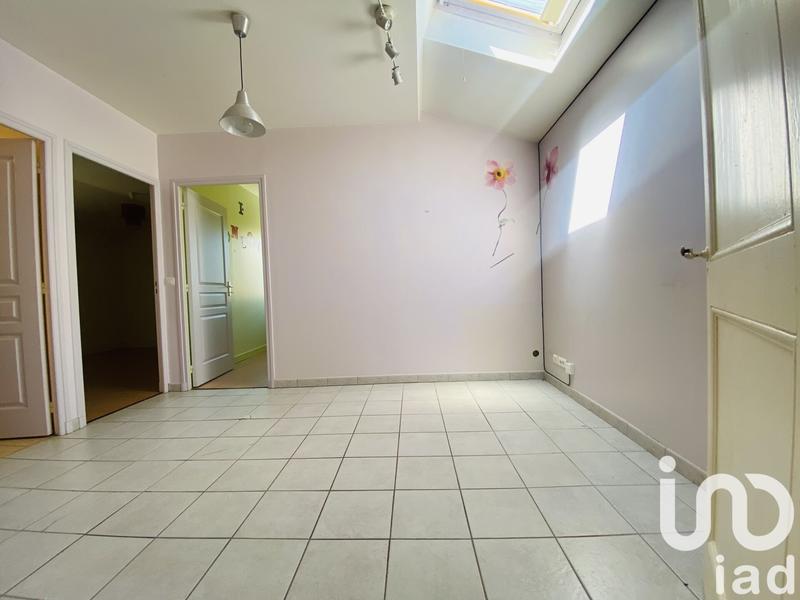 Maison - 280 m² - 10 pièces