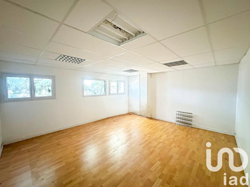 Maison - 250 m² - 5 pièces