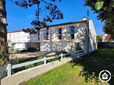 Maison - 111 m² - 6 pièces