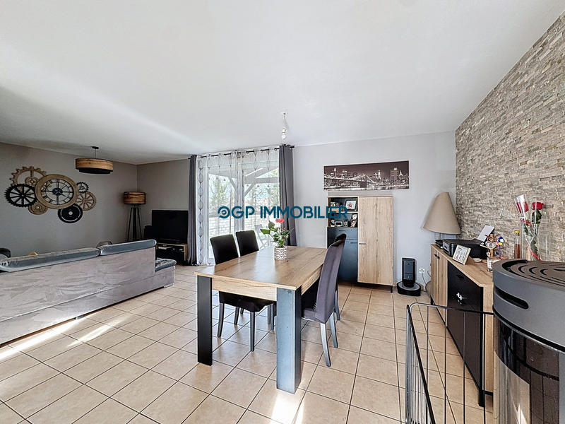 Maison - 92 m² - 4 pièces