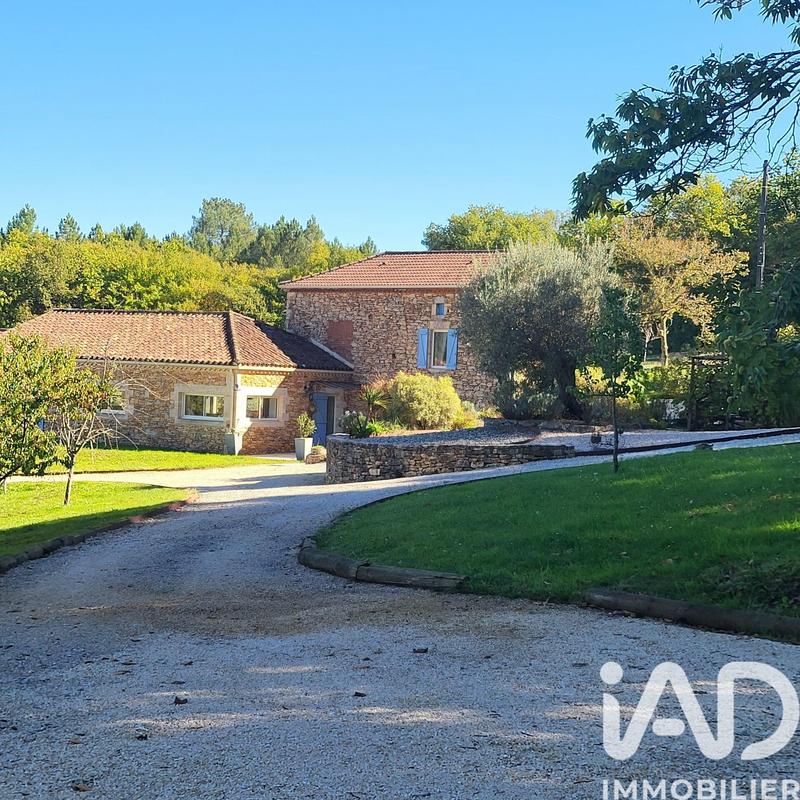 Maison - 200 m² - 5 pièces