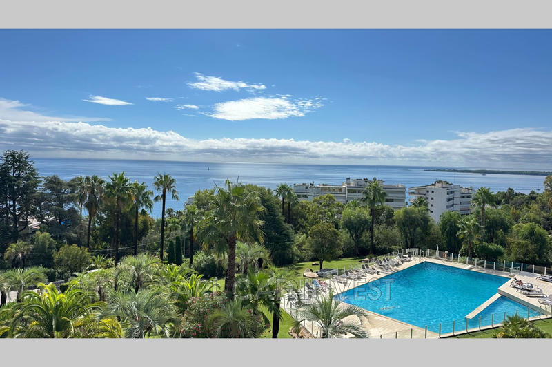 Appartement - 150 m² - 5 pièces