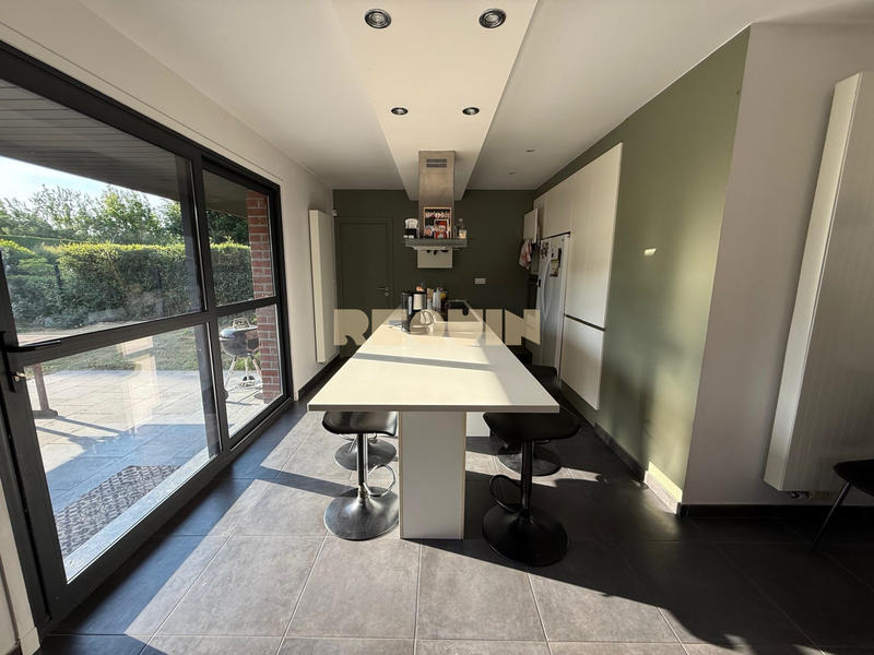 Maison - 133 m² - 6 pièces