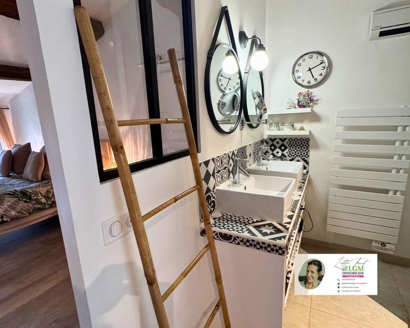 Maison - 140 m² - 5 pièces