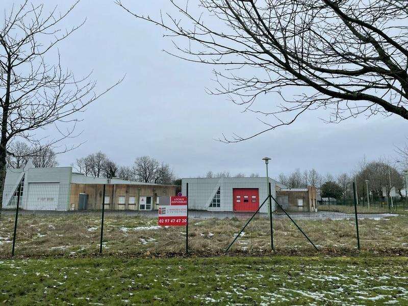 Local d'activité / Entrepôt - 1 113 m²