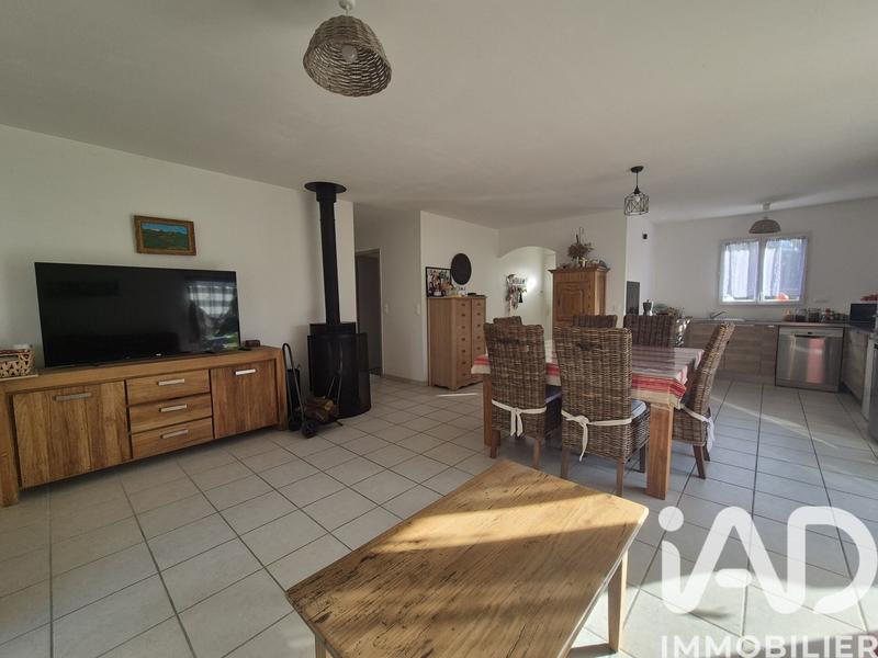 Maison - 104 m² - 5 pièces