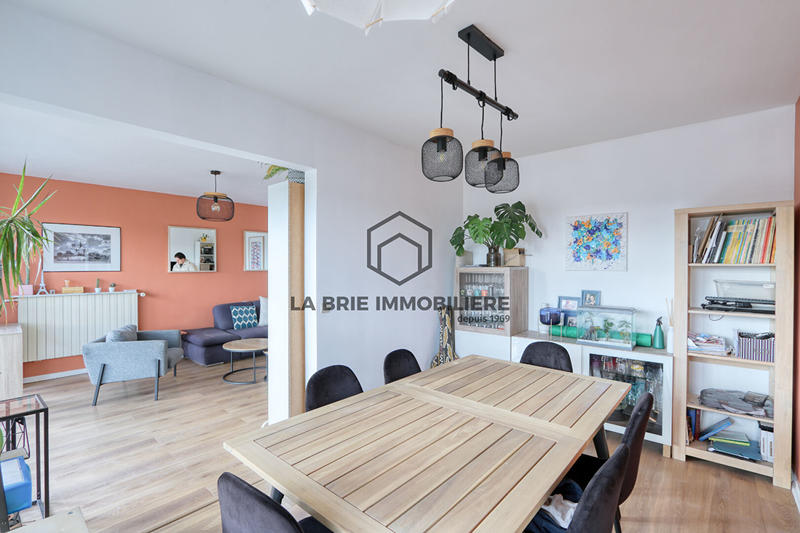 Appartement - 77 m² - 4 pièces