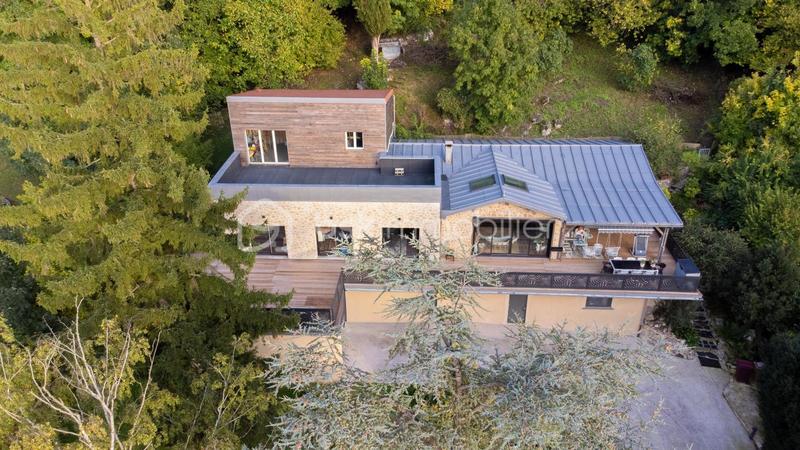 Demeure - 310 m² - 8 pièces