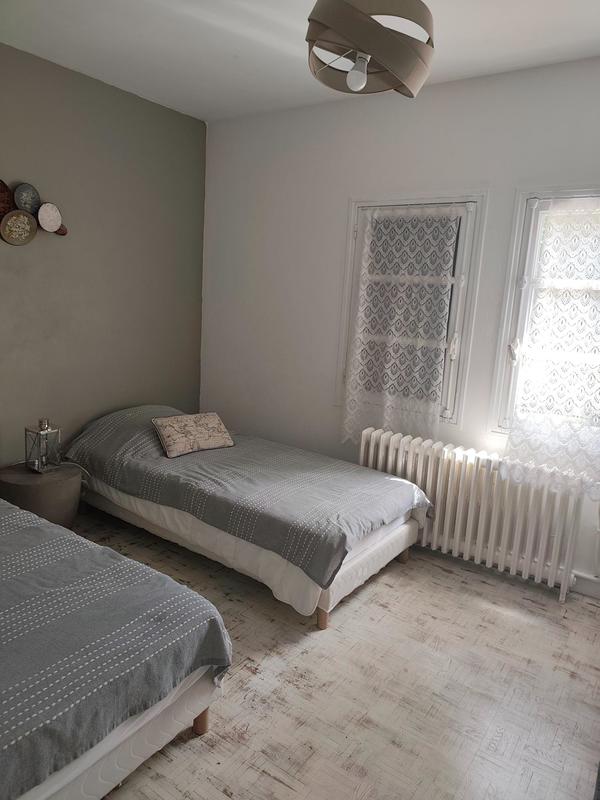 Maison - 99 m² - 6 pièces