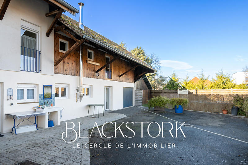 Maison - 211 m² - 7 pièces