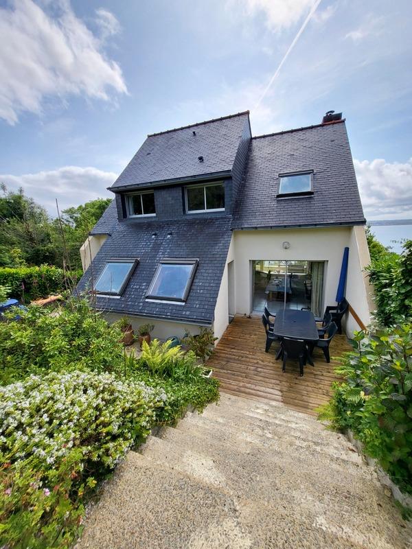 Maison - 131 m² - 8 pièces