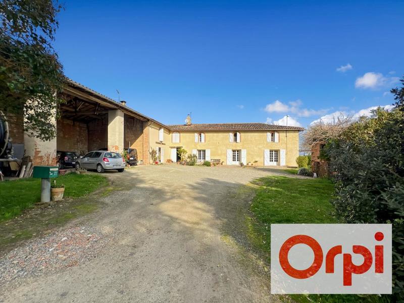 Maison - 300 m² - 9 pièces