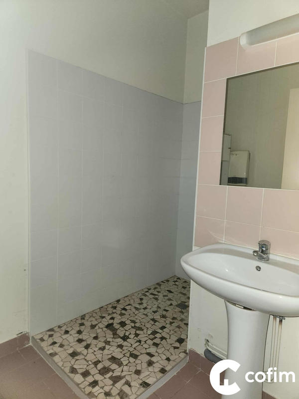 Appartement - 100 m² - 3 pièces