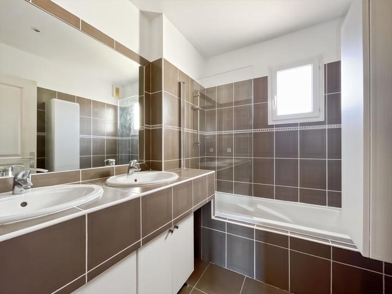 Maison - 84 m² - 4 pièces