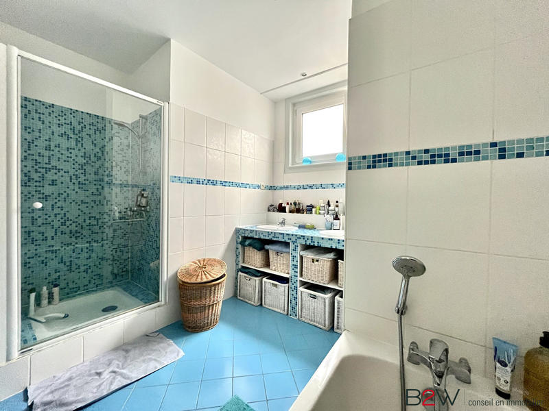 Appartement - 206 m² - 5 pièces