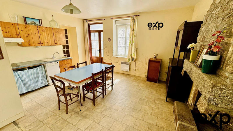 Maison traditionnelle - 143 m² - 7 pièces